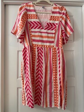 Old Navy Vibrant V-Neck Chevron Stripe Dress in Pink & Orange